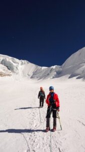 Agustín y yo descendiendo hacia el campo base Argentino